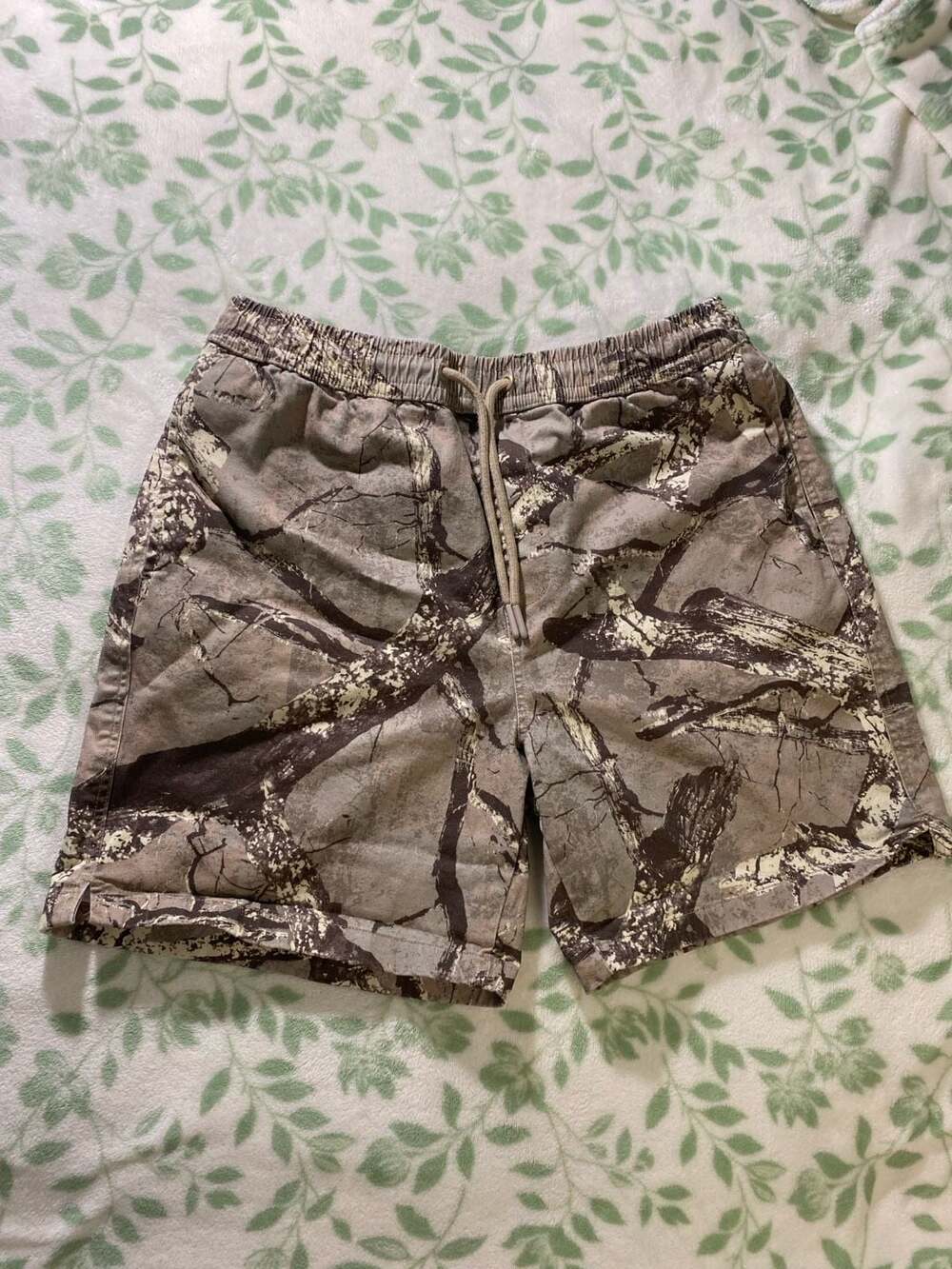 Refrain Los Angeles Tree Camo Drawstring Shorts Size L